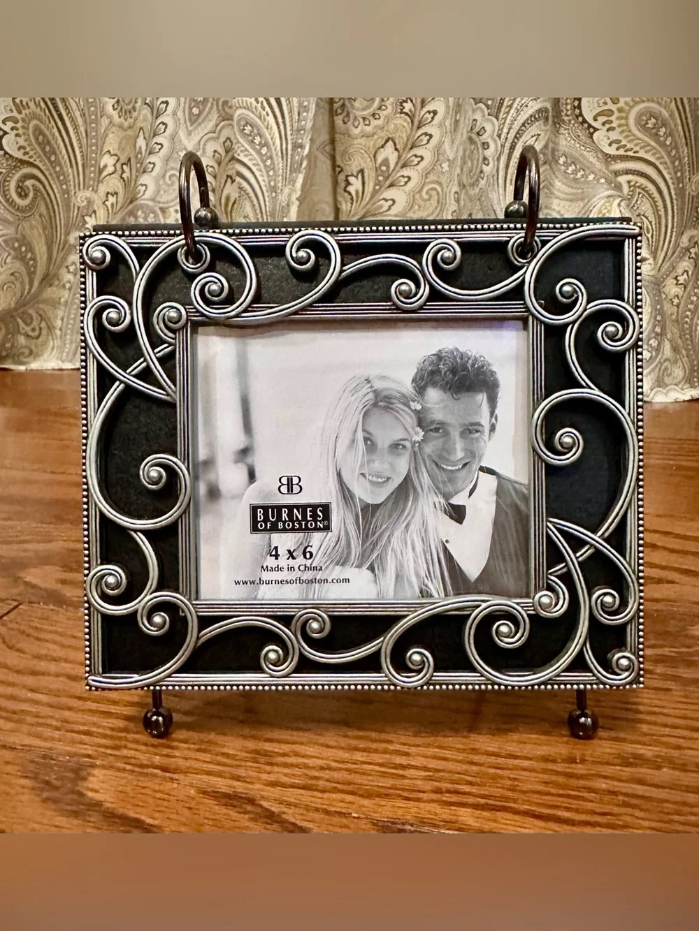 Burnes Of Boston-Black and Silver ‘Open Vine Picture Frame/25 Page Flip Book’